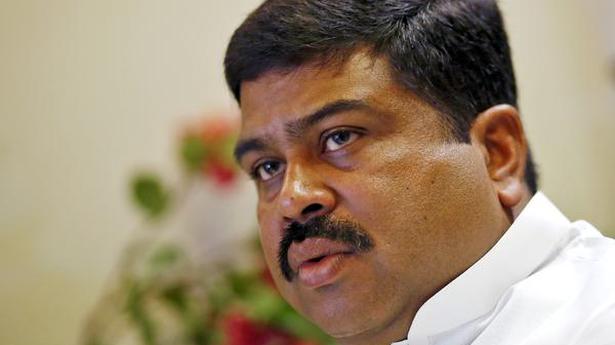 Govt to auction 'major' oil, gas fields of ONGC, OIL: Pradhan