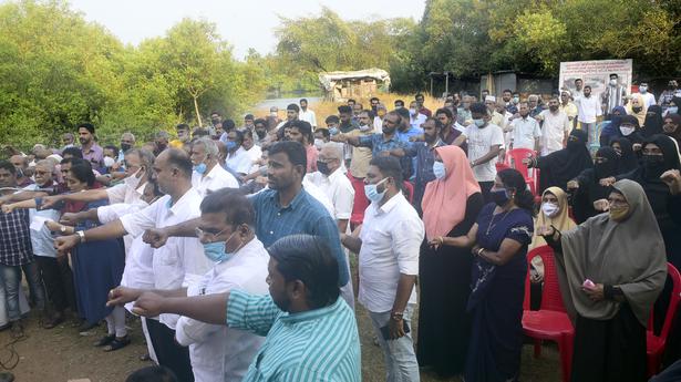Locals take oath to protect Kallai river
