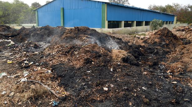 Burning of waste near residential block poses health threat to residents