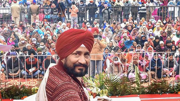 Don’t let outsiders rule Punjab, says Channi with Priyanka next to him