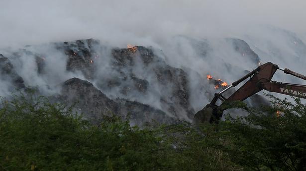 Fire in Kodungaiyur garbage dump