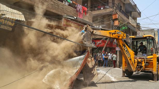 Delhi CM Arvind Kejriwal meeting party MLAs over BJP's 'bulldozer politics'