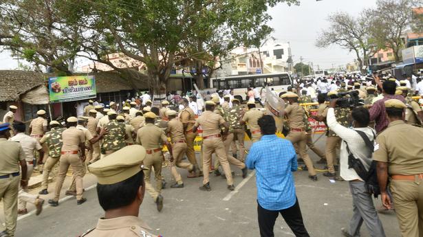 Tension grips Annavasal during indirect election of town panchayat office bearers