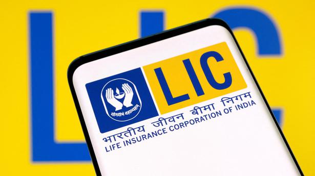 LIC issue price fixed at ₹949 a share, listing on May 17