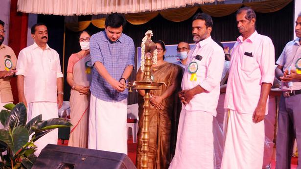 Mohamed Riyas exhorts youth organisations in Kerala to promote farming