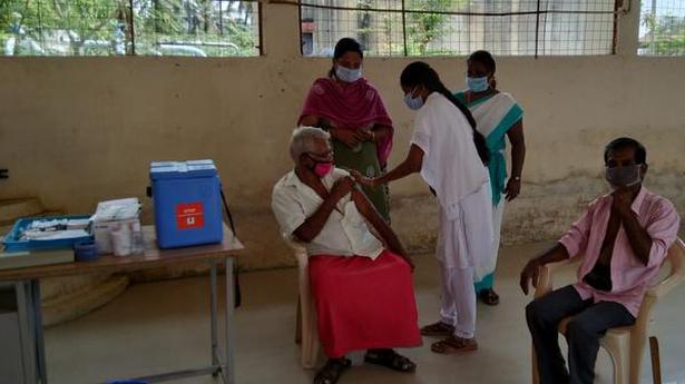 Coronavirus | Tiruppur district faces vaccine shortage