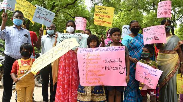 Residents against mobile phone tower in their area