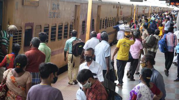 Passengers from Kerala not screened at railway stations