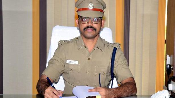 New SP for Theni takes charge