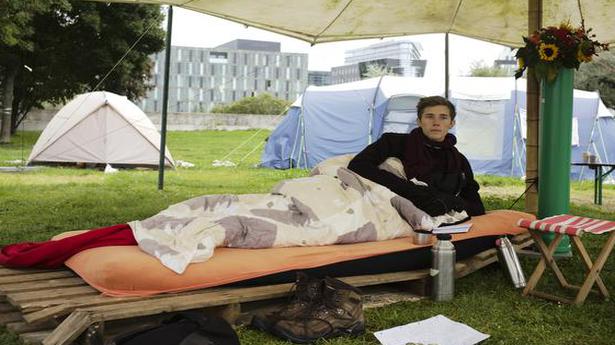 In German election, hunger strikers seek climate promises