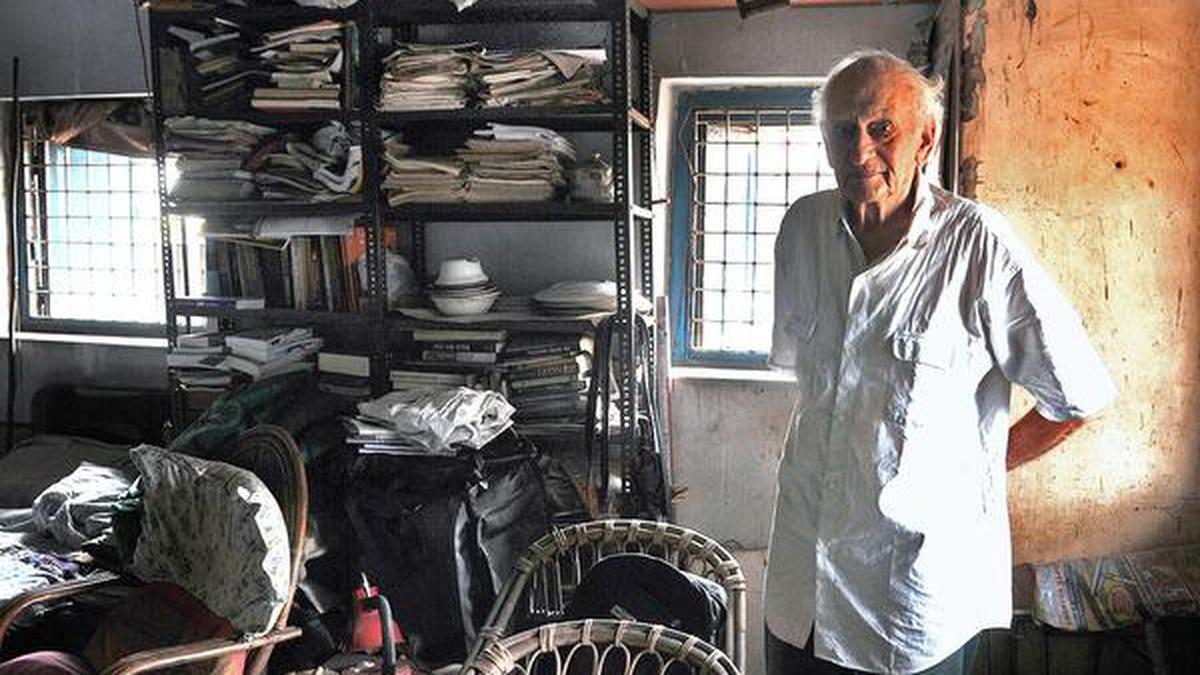 Spotlight shines on Jack Preger, the 'barefoot' doctor of Kolkata - The  Hindu