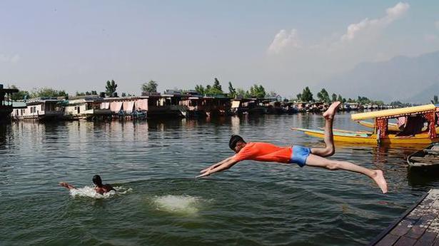 As pandemic dips, Kashmir gears up to revive tourism