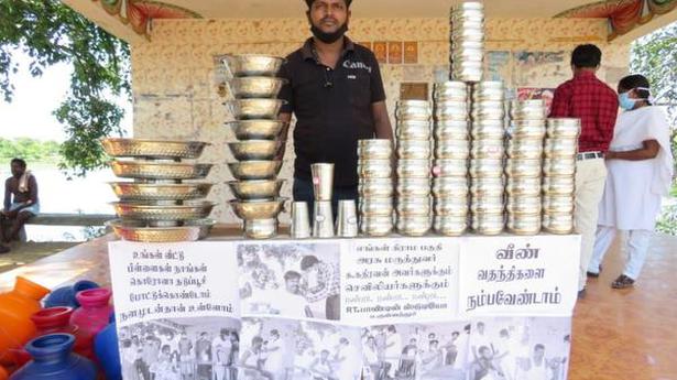 Free utensils for those who get the jab: a Kallakurichi man’s efforts to promote COVID-19 vaccination