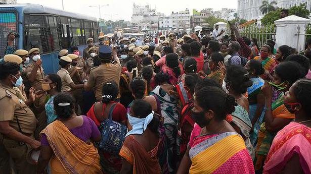 Police manhandle protesting women conservancy workers