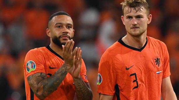 Depay and Dumfries send Netherlands into Euro 2020 knockouts