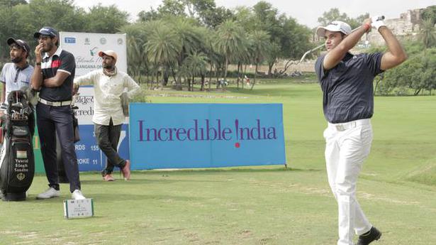 Golconda Masters golf | Manu sizzles, goes five shots clear - The Hindu